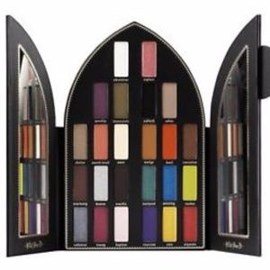 Kat Von D Limited Edition Saint and Sinner palette
